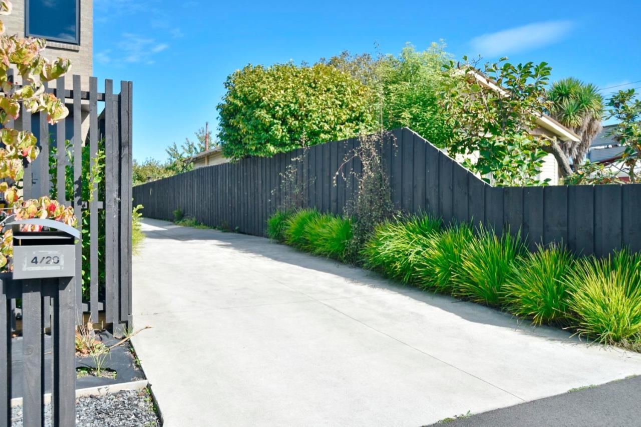 Dickens St - Christchurch Holiday Homes المظهر الخارجي الصورة