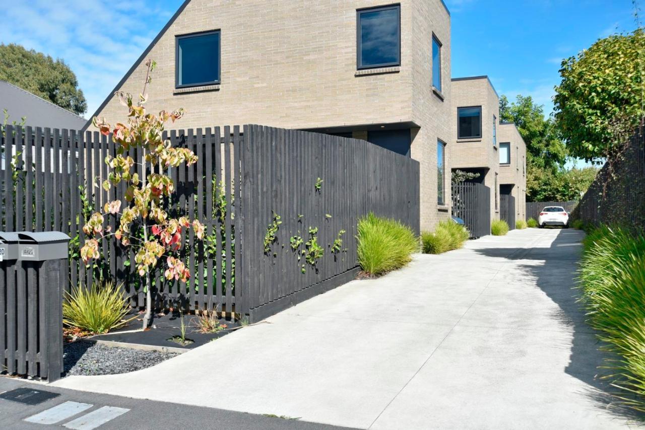 Dickens St - Christchurch Holiday Homes المظهر الخارجي الصورة