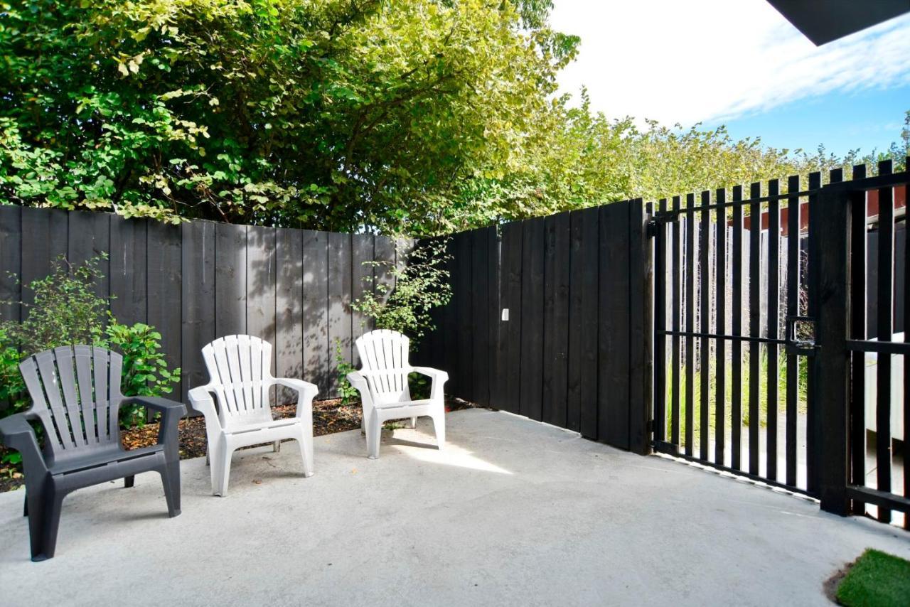 Dickens St - Christchurch Holiday Homes المظهر الخارجي الصورة