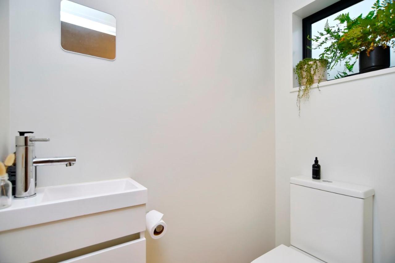 Dickens St - Christchurch Holiday Homes المظهر الخارجي الصورة