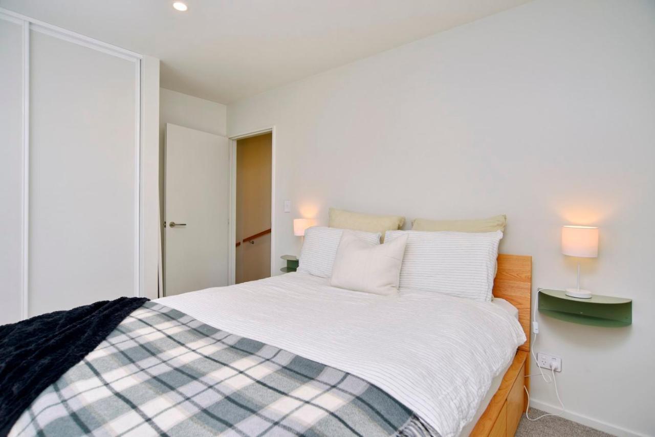 Dickens St - Christchurch Holiday Homes المظهر الخارجي الصورة